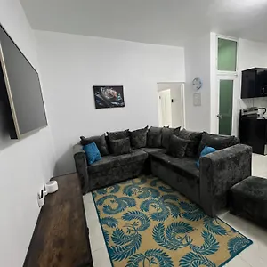  Apartment Luxury At De Coco, Jamaica Jamaica